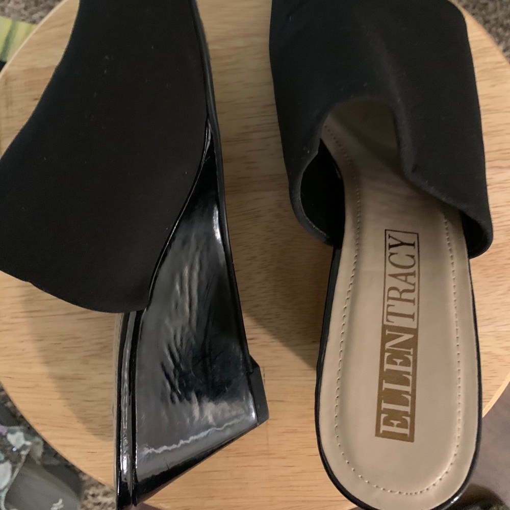 Shoes - Picture 4 of 4